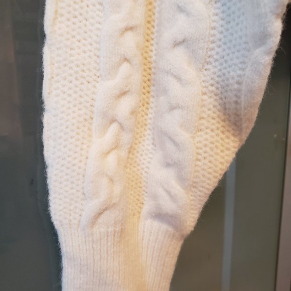 🍋Pink Martini Lorena White Sweater (Small) - Picture 5 of 8